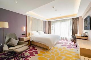 Lavande Hotel Wuhan Houhu Avenue Xingye Road - 9