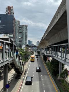 Cozy 1BR near BangNa BTS - 1