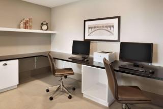 Country Inn & Suites by Radisson, Indianola, IA - 1