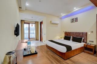 Townhouse Sector 47 Near Medanta - 8