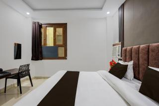 Super Townhouse Geeta Nagar Metro Station Formerly Hotel Opal - 4