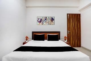 Hotel O Sector 49 Noida Formerly The Urban - 1