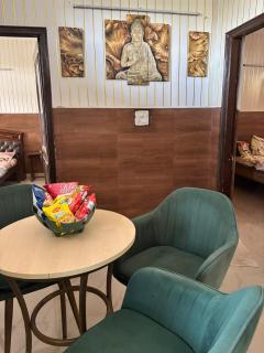 Fully furnished park & sun facing 2BHK near ITpark - 5