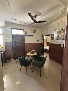 Fully furnished park & sun facing 2BHK near ITpark - 4