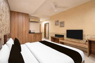 Super Townhouse Oak ONGC Crossway Formerly Hotel Gold Stone Comfort - 3