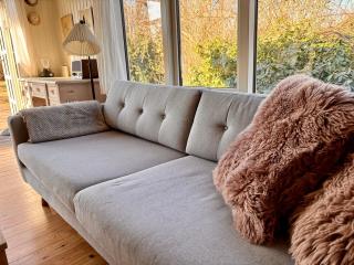 Cozy private cottage close to the beach with fireplace - 6