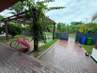 Spacious 3BHK Villa Near Science City - 7