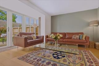 Spacious stylish house in Charming Cottenham - 0