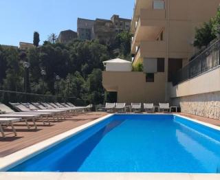 Mediterranean Apartment Pool & Parking - 6