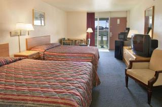 Days Inn by Wyndham Okmulgee - 3