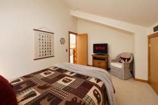Pine Tree Cottage by NW Comfy Cabins - 2