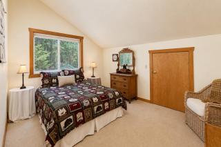 Pine Tree Cottage by NW Comfy Cabins - 1