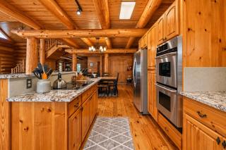 Soaring Pines Lodge by NW Comfy Cabins - 1