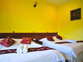 Baan Saranrom - 1