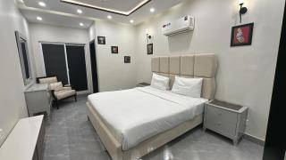 Spacious 2 Bed Apartment SF06 Air Avenue DHA Phase 8 near Ring Road AirPort Near Park - 8