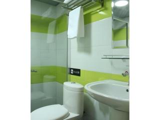 7 Days Inn Chengdu Huayang Metro Station Binfen Plaza - 6