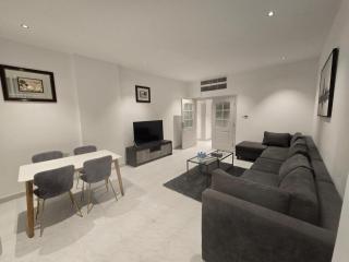 2bedrooms flat with balcony - 8