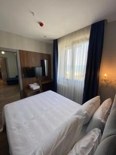 Dedehan Hotel - 1