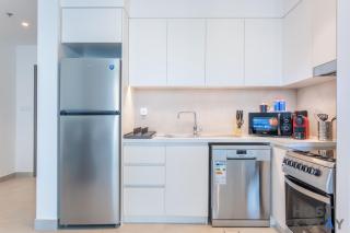 Refined 1BR in Creek Horizon, Creek Harbour - Host & Stay - 8