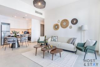 Refined 1BR in Creek Horizon, Creek Harbour - Host & Stay - 3