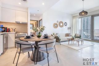 Refined 1BR in Creek Horizon, Creek Harbour - Host & Stay - 2