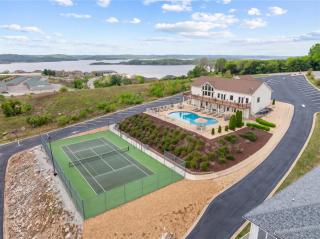 The Laughing Pointe Lakeview - 7