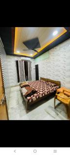 Paras guest house - 4