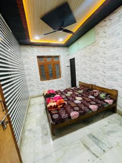 Paras guest house - 2
