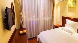 GreenTree Inn Xuzhou High Speed Railway Zhangqian Square Business Hotel - 2