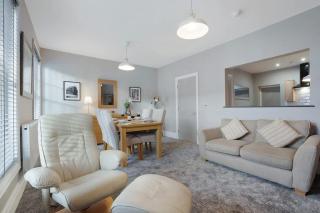 19b Hayward House - 6