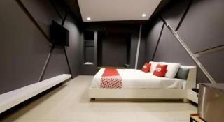 Sriracha Hotel And Spa - 2