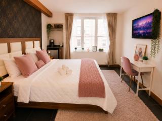 Cuttie apartment hotel in heart of downtown montreal - 8