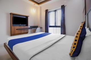Royal Regency Lodge - 4
