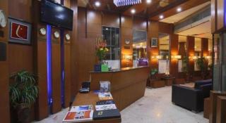 Hotel Signature Grand - 8