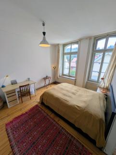 Bourg piéton - 7 min de Neuchâtel - Parking & bus - 7