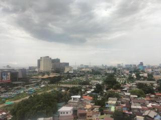 3 Spacious 24sqm Studio with Pool near SM & Ayala - 4