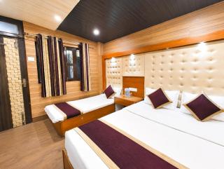 The Mall Road Hotel Flaties Nainital Onsite Restaurant - Member By VR Group - 7