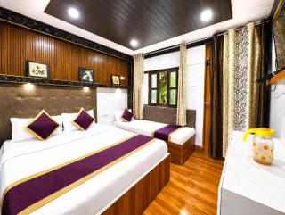 The Mall Road Hotel Flaties Nainital Onsite Restaurant - Member By VR Group - 4