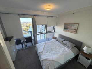 2Bed 2Bath Brisbane RiverFront Luxury Views - 5