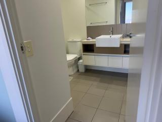 2Bed 2Bath Brisbane RiverFront Luxury Views - 3