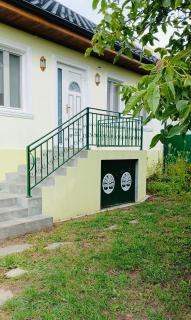 Peaceful Studio Retreat in Lozova - Your Private Garden Escape authentic Moldovan village experience - 8