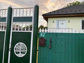 Peaceful Studio Retreat in Lozova - Your Private Garden Escape authentic Moldovan village experience - 2