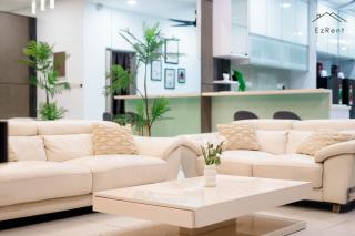 Seafront 5BR Landed Home 14 Pax with Ocean Seaview & Netflix WiFi - 9