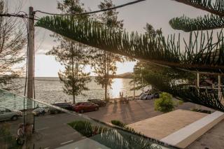 Seafront 5BR Landed Home 14 Pax with Ocean Seaview & Netflix WiFi - 4