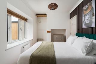 Newly listed 2 bed apartment near Gwithian Beach - 2