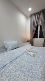 Spacious Family Home at Serene Heights - 4
