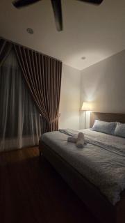 Spacious Family Home at Serene Heights - 3