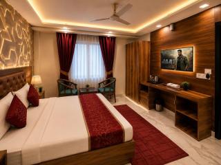 Hotel Aura Bellamonts Near Delhi Airport- Free Airport PickUp & Drop , Breakfast & Dinner Complementary - New Delhi - 9