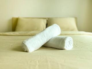 Modern Muji Home near Strait Quay with Free Netflix WiFi - 3