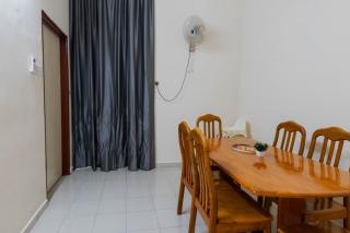 Comfy Family 4BR Terrace House 9 Pax with Free Netflix & WiFi - 6